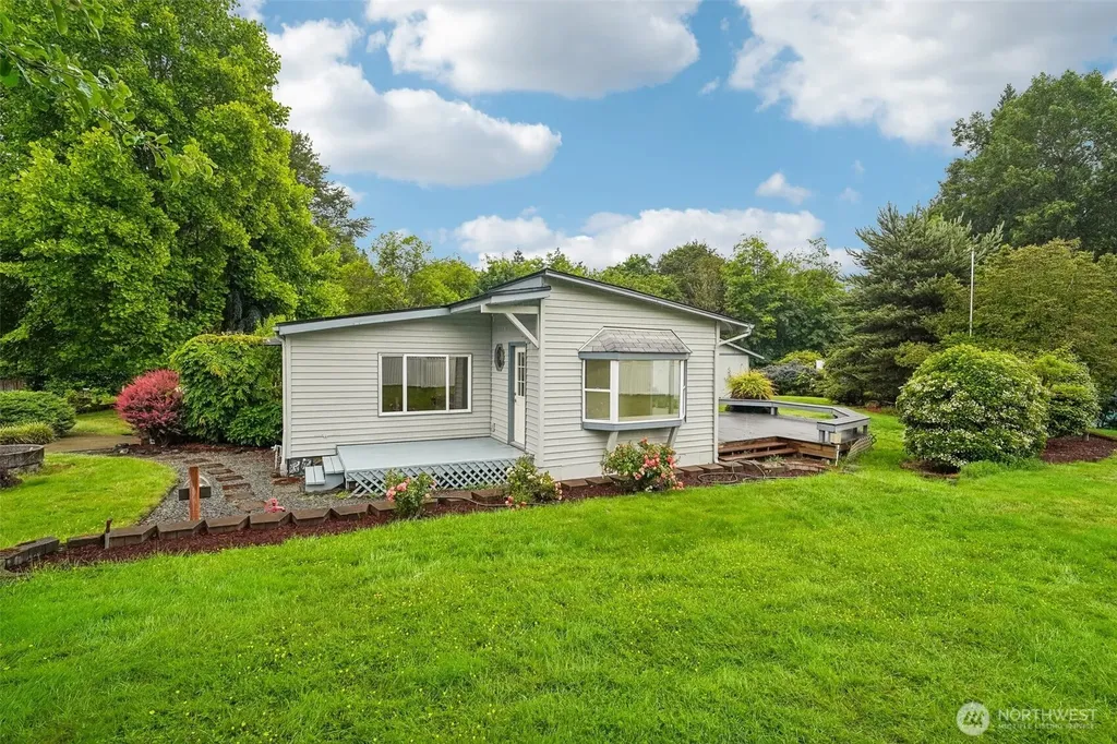 219 105th Avenue E Edgewood WA 98372