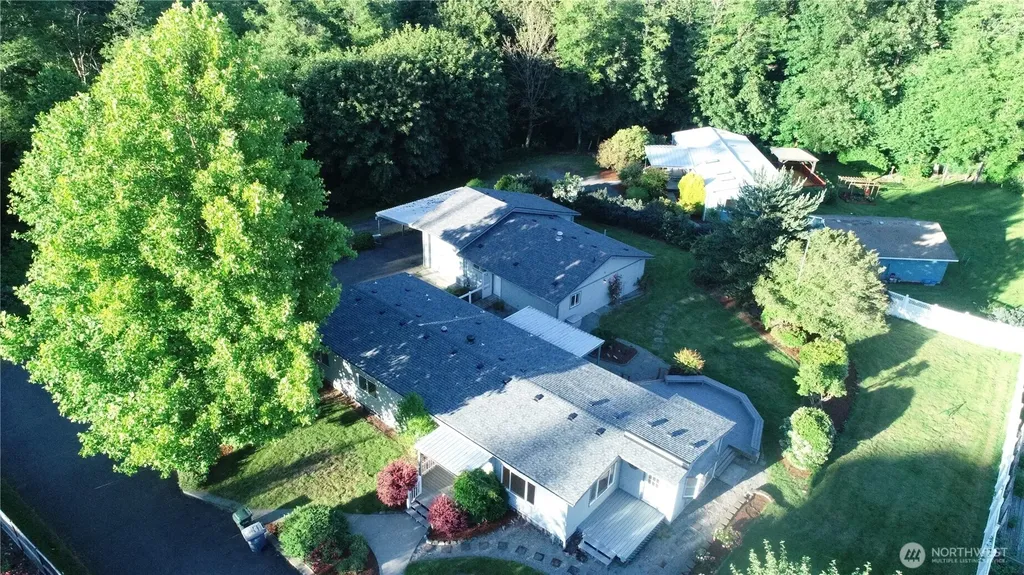 219 105th Avenue E Edgewood WA 98372