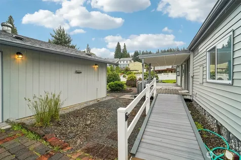 219 105th Avenue E Edgewood WA 98372