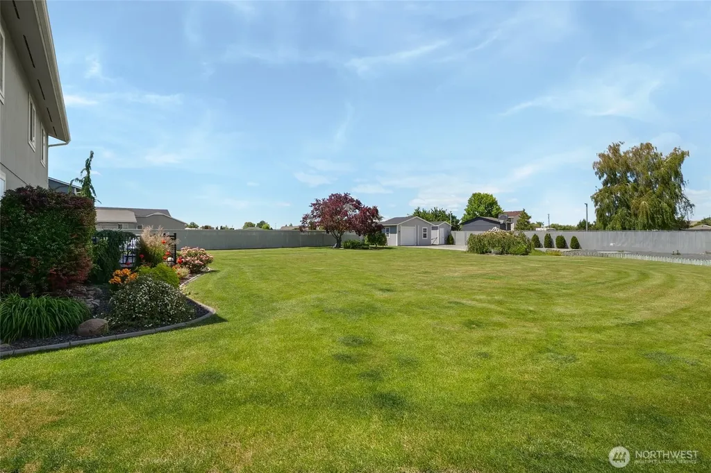 7690 Mcdougal Avenue NE Moses Lake WA 98837