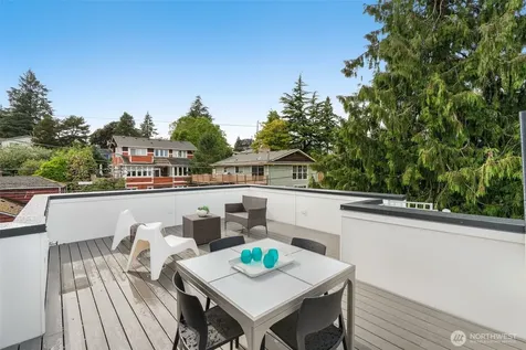 4413 50th Avenue SW Seattle WA 98116