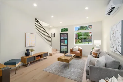 4413 50th Avenue SW Seattle WA 98116