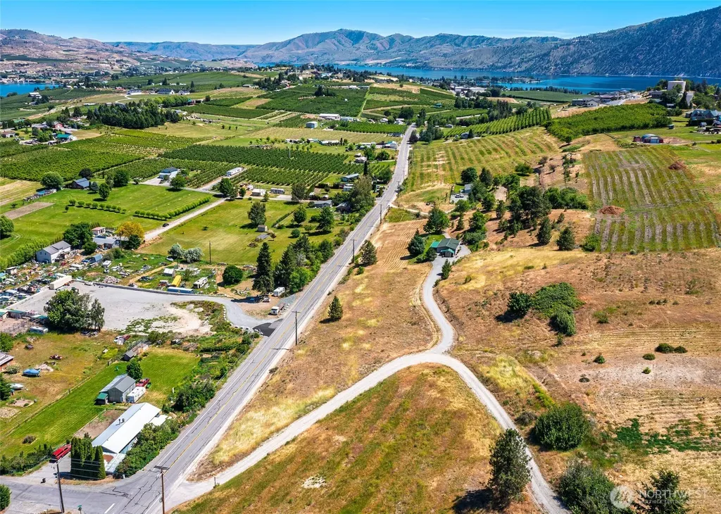 32 Barkley Road Manson WA 98831