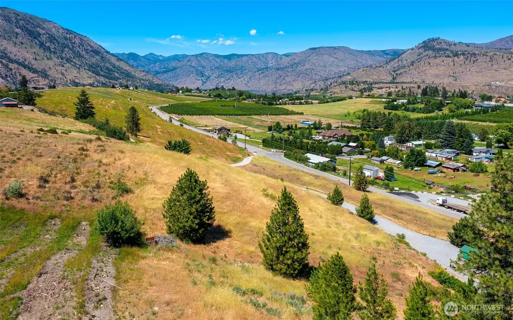 32 Barkley Road Manson WA 98831