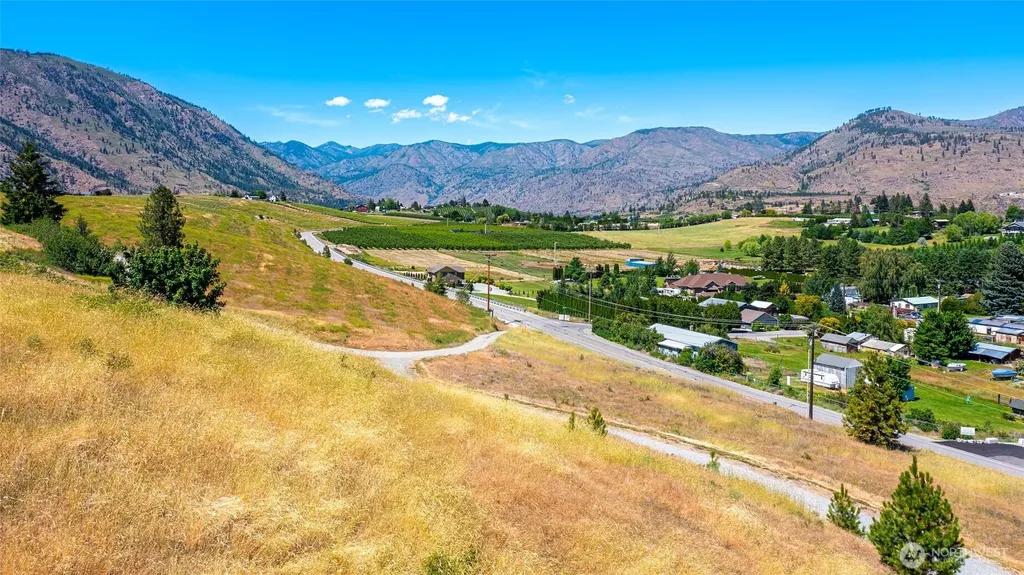 32 Barkley Road Manson WA 98831