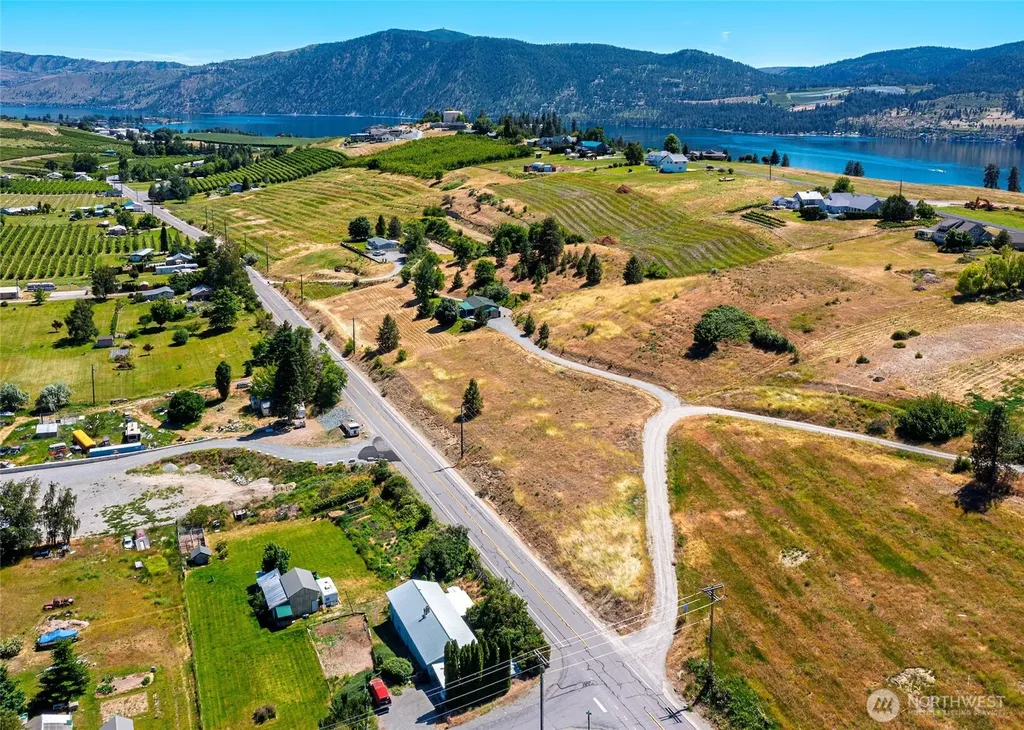 32 Barkley Road Manson WA 98831