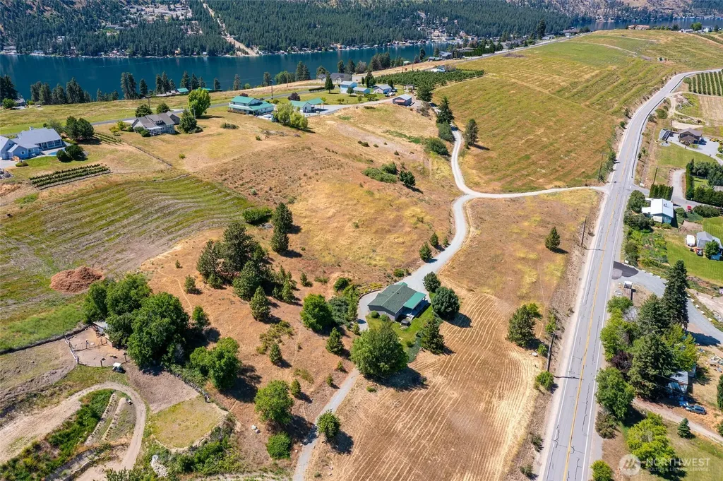 32 Barkley Road Manson WA 98831