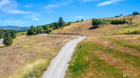 32 Barkley Road Manson WA 98831