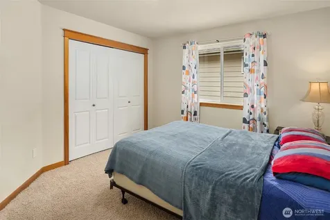 18430 42nd Avenue SE Bothell WA 98012