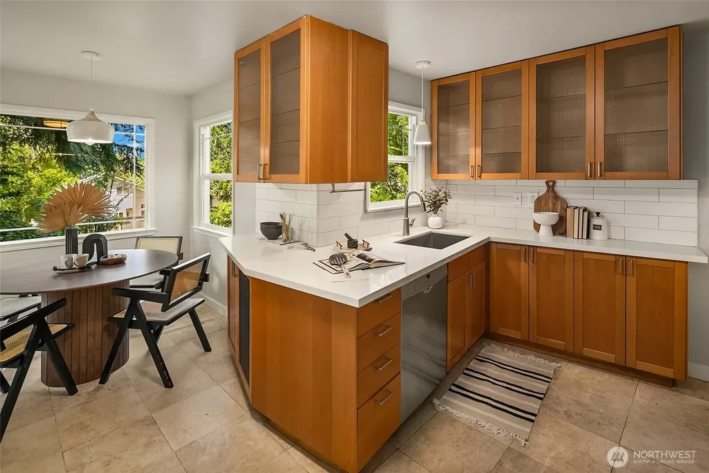 11535 40th Avenue NE Seattle WA 98125