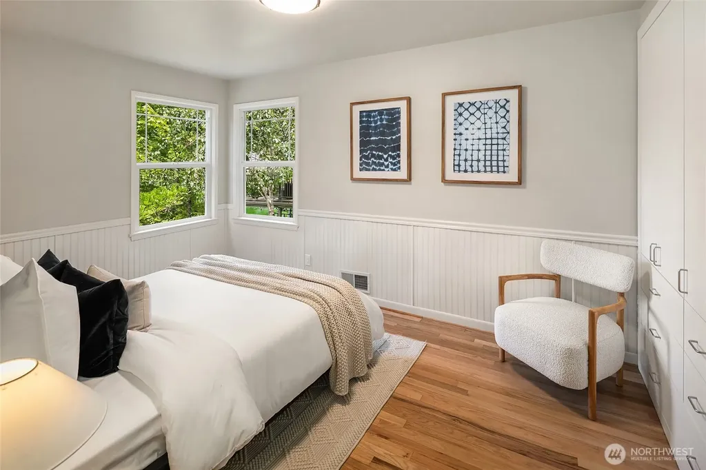 11535 40th Avenue NE Seattle WA 98125