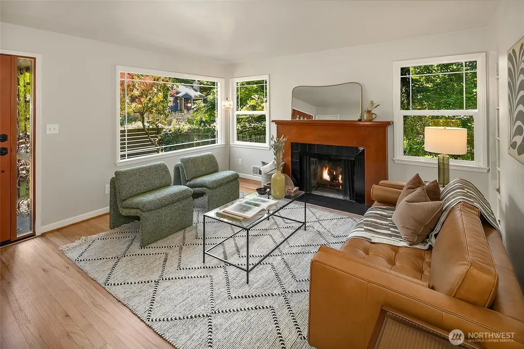 11535 40th Avenue NE Seattle WA 98125