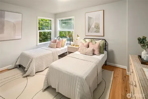 11535 40th Avenue NE Seattle WA 98125