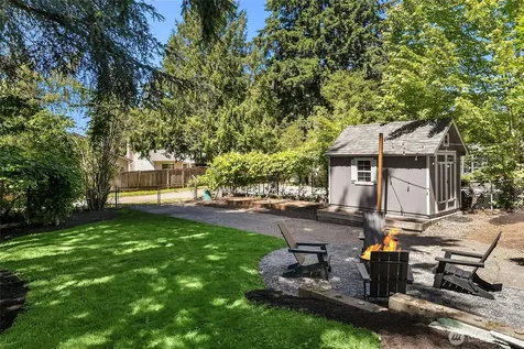 11535 40th Avenue NE Seattle WA 98125