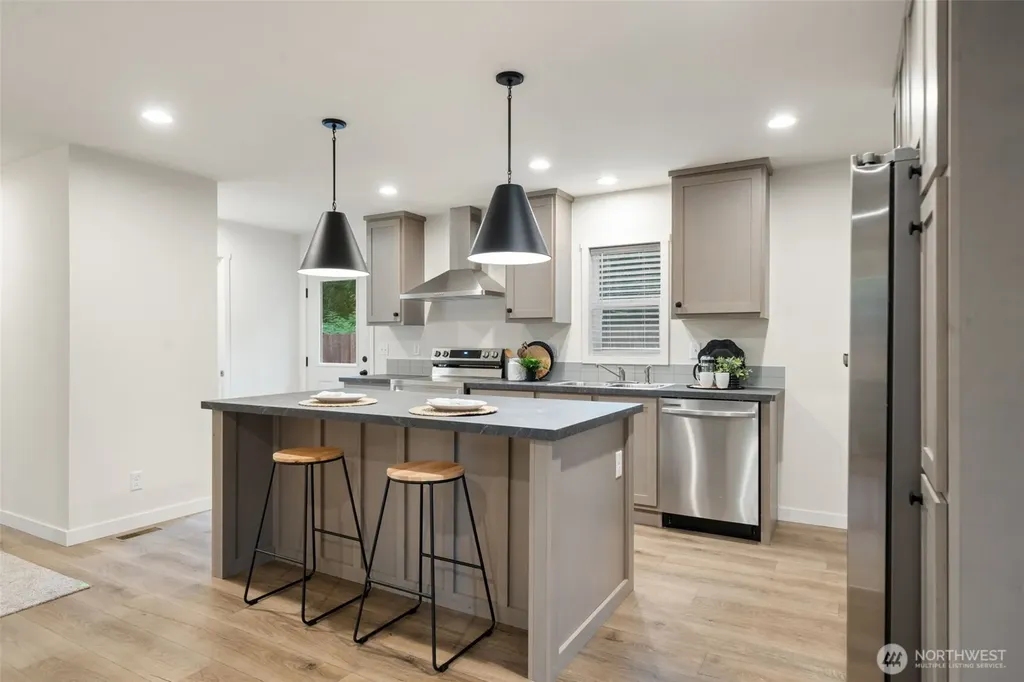 151 E Agate Drive Shelton WA 98584