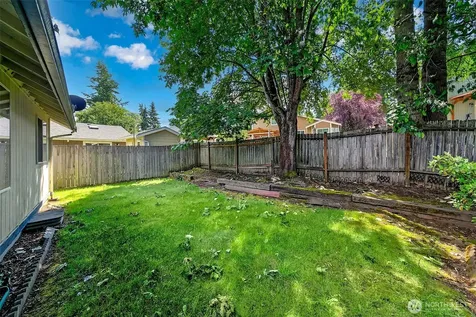 35011 27th Avenue SW Federal Way WA 98023
