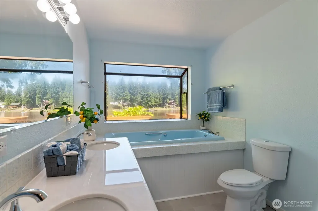 51 E Sinclair Place Shelton WA 98584