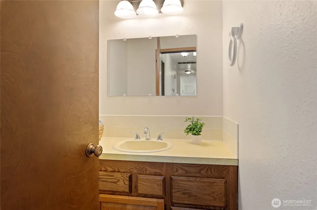 51 E Sinclair Place Shelton WA 98584