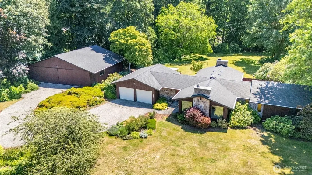 4818 354th Avenue SE Fall City WA 98024