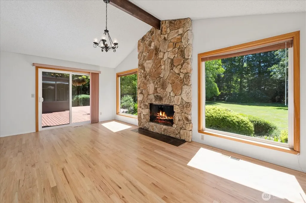 4818 354th Avenue SE Fall City WA 98024