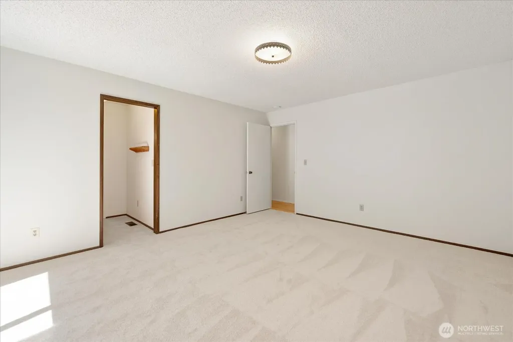 4818 354th Avenue SE Fall City WA 98024