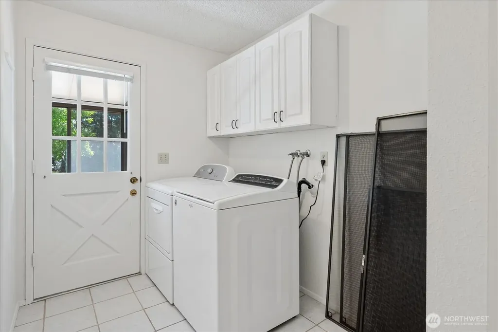 4818 354th Avenue SE Fall City WA 98024
