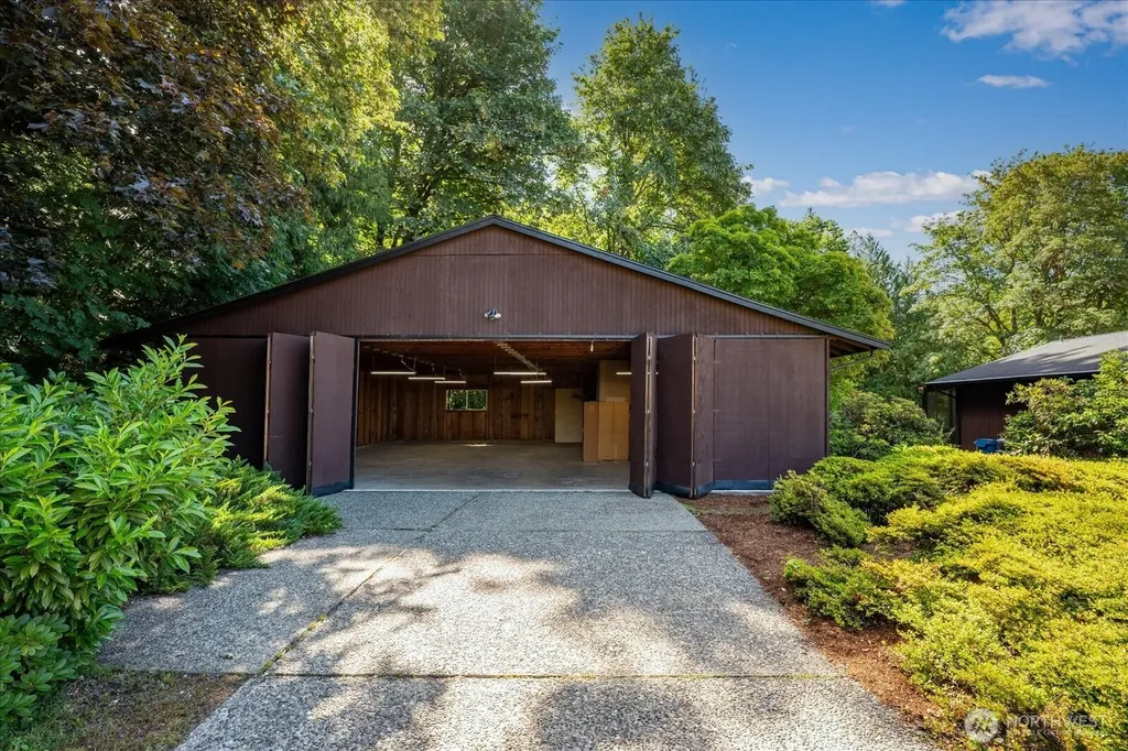 4818 354th Avenue SE Fall City WA 98024