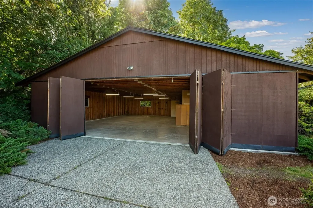 4818 354th Avenue SE Fall City WA 98024