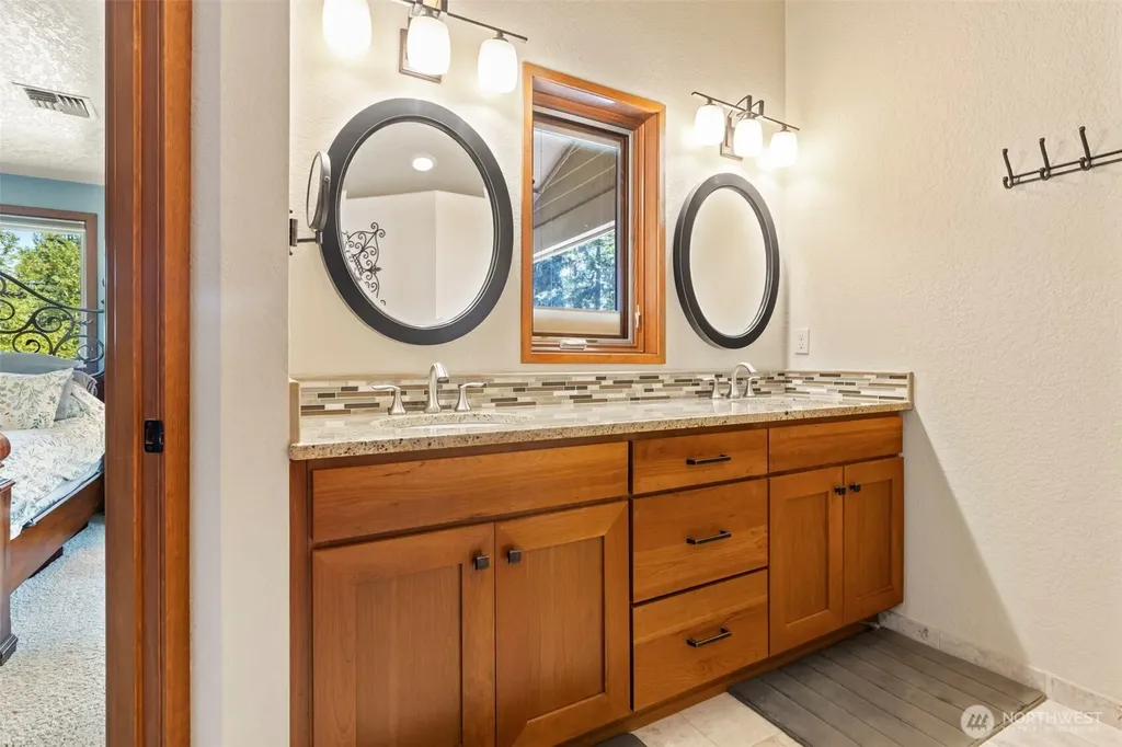 22715 Country Drive E Graham WA 98338