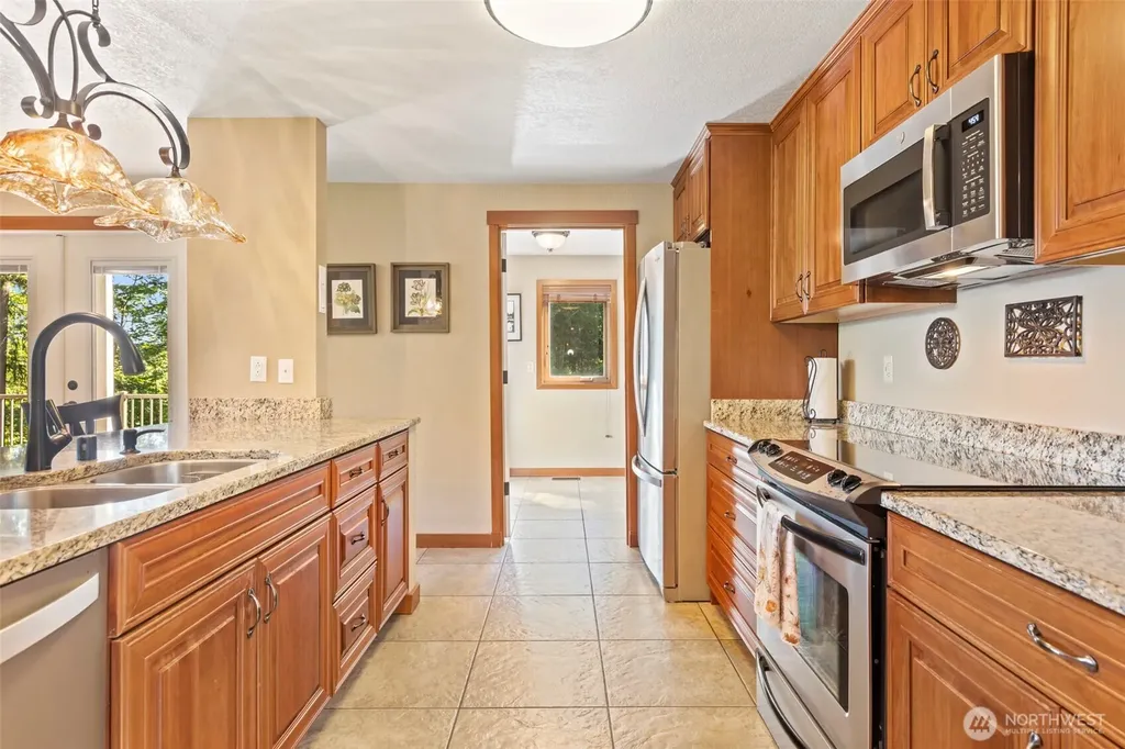 22715 Country Drive E Graham WA 98338