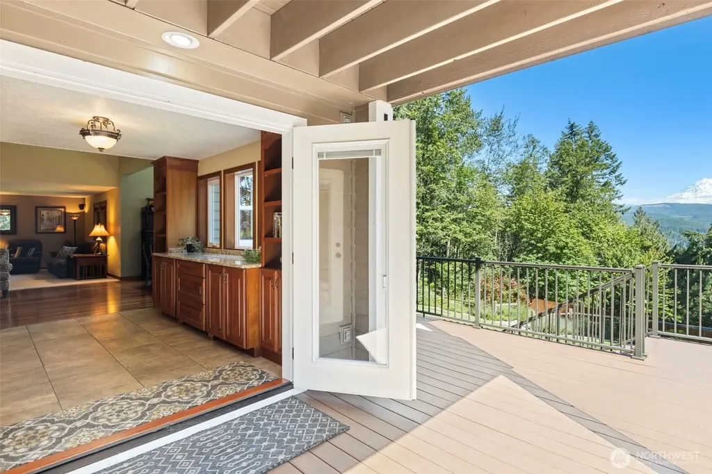 22715 Country Drive E Graham WA 98338