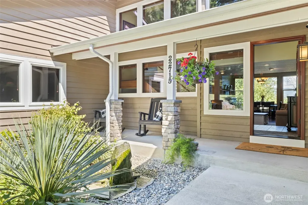 22715 Country Drive E Graham WA 98338