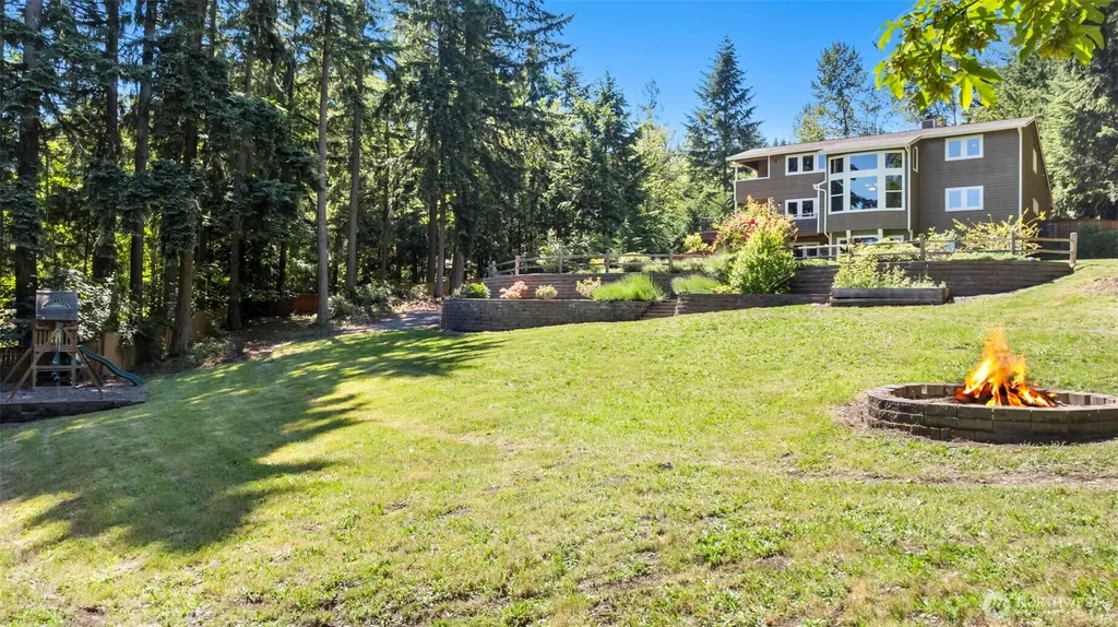 22715 Country Drive E Graham WA 98338