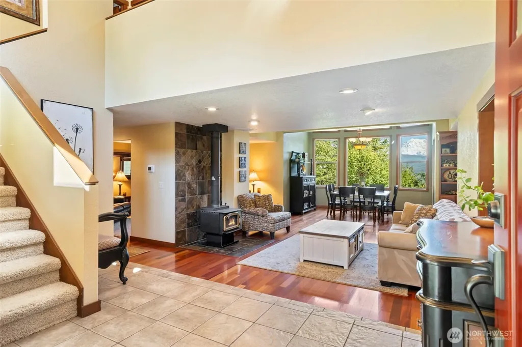 22715 Country Drive E Graham WA 98338