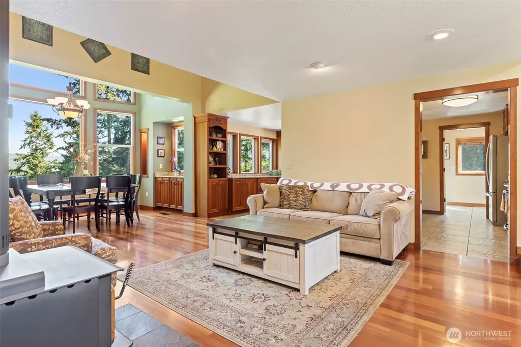22715 Country Drive E Graham WA 98338