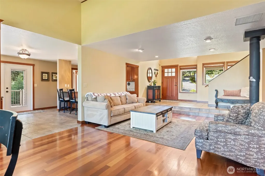 22715 Country Drive E Graham WA 98338