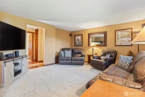 22715 Country Drive E Graham WA 98338