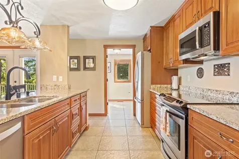 22715 Country Drive E Graham WA 98338