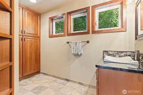 22715 Country Drive E Graham WA 98338