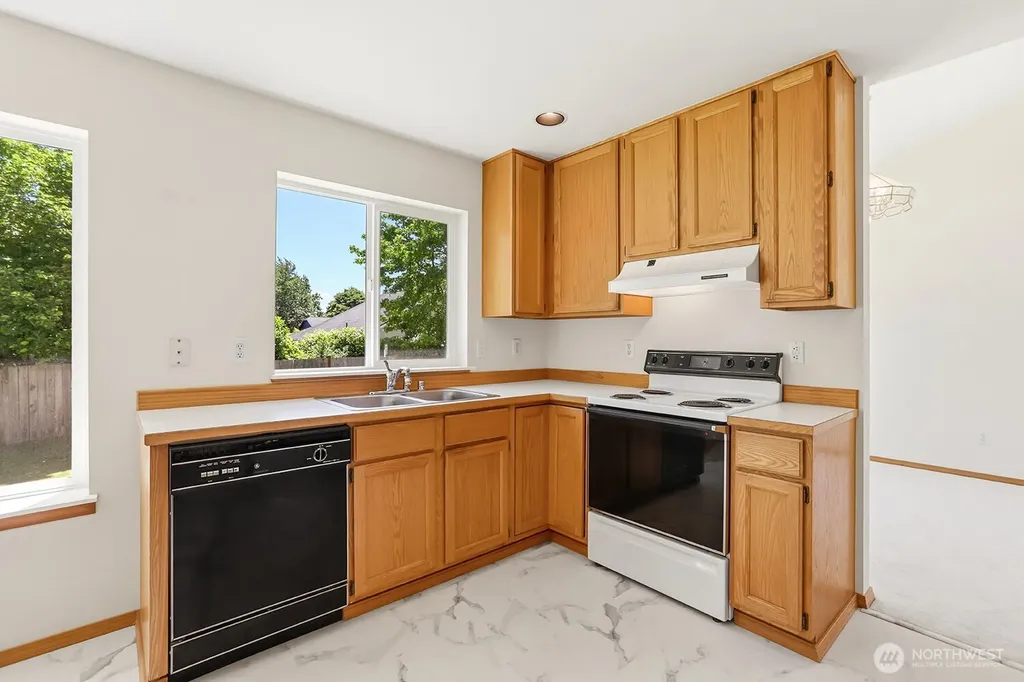 6525 56th Drive NE Marysville WA 98270
