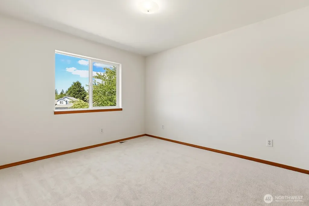 6525 56th Drive NE Marysville WA 98270
