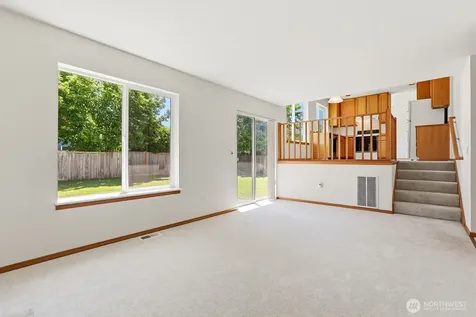 6525 56th Drive NE Marysville WA 98270