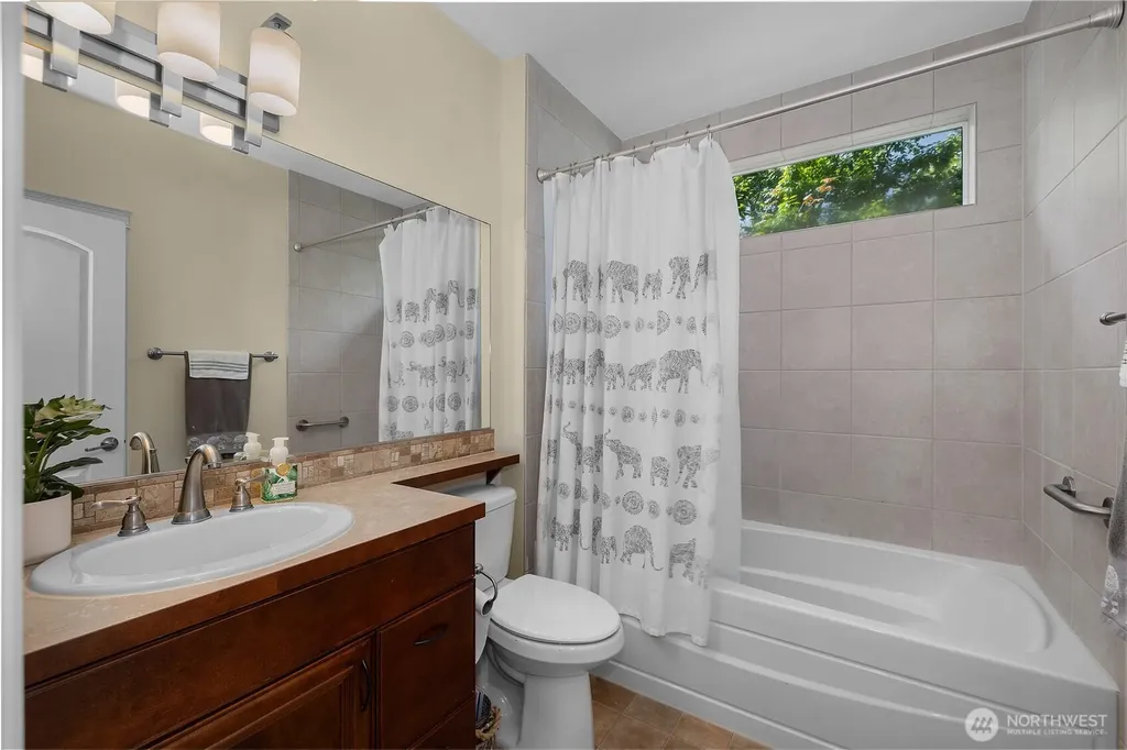4740 Orcas Street NE Olympia WA 98516