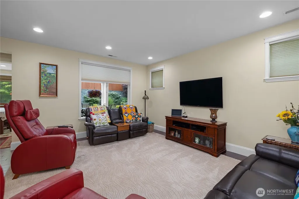 4740 Orcas Street NE Olympia WA 98516