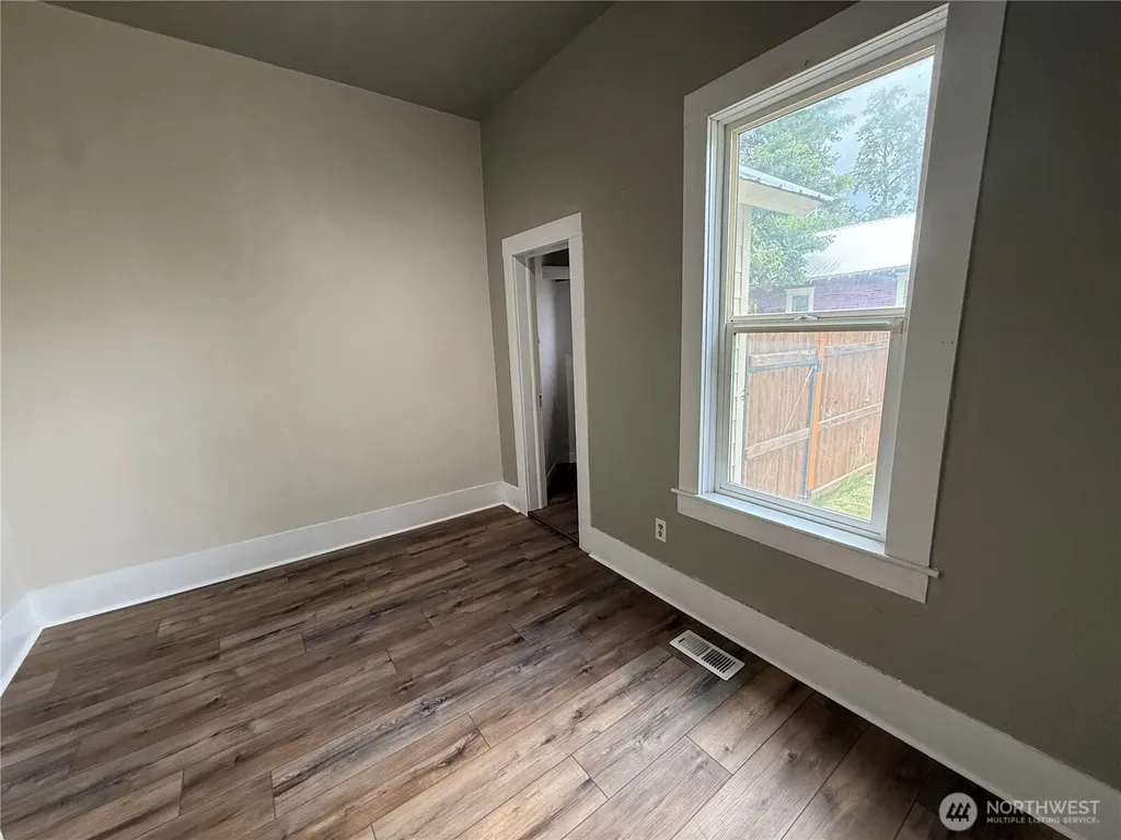 416 E Spring Street Dayton WA 99328