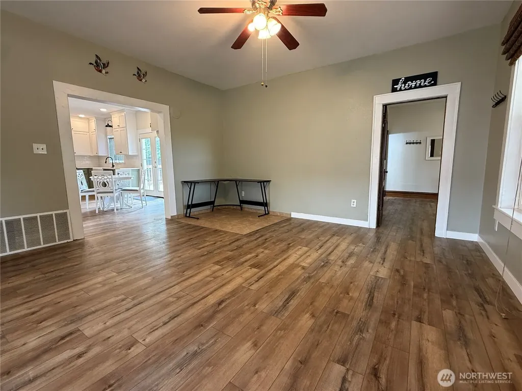 416 E Spring Street Dayton WA 99328