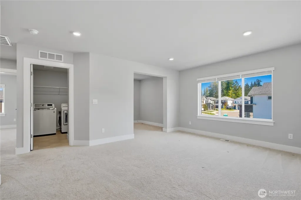 6302 SW 206th Place Lynnwood WA 98036