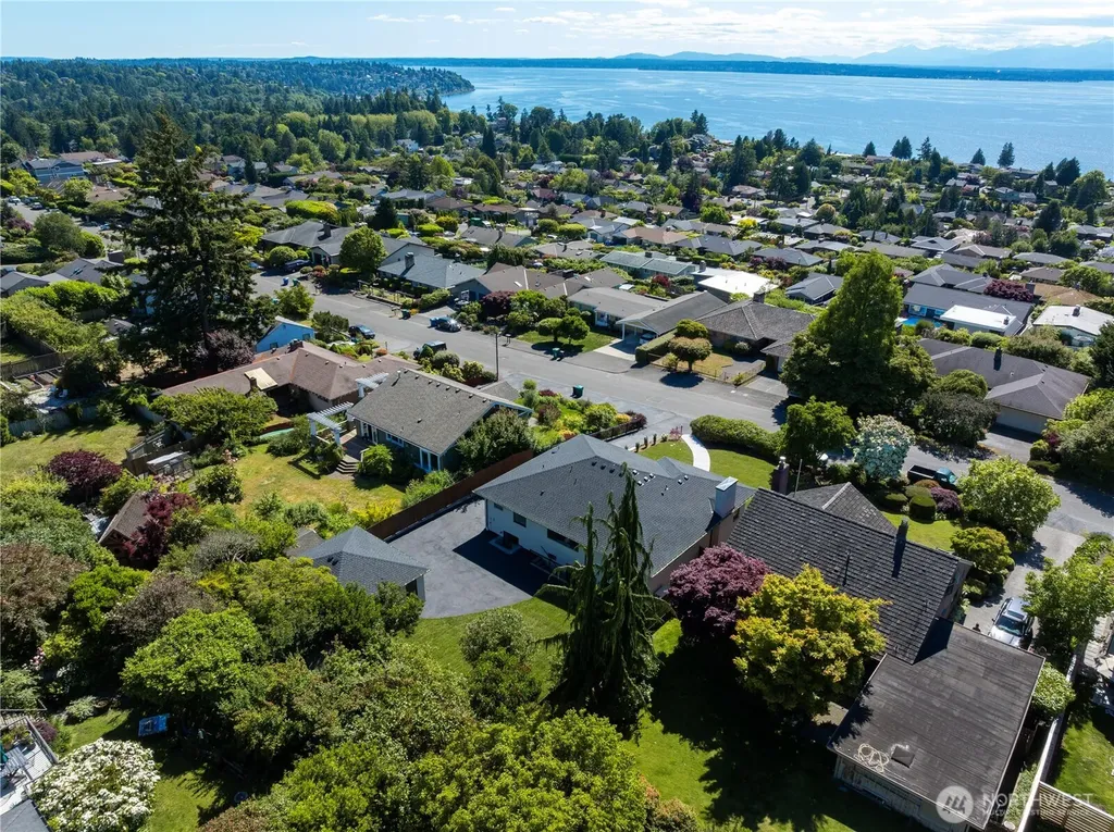 12744 8th Avenue NW Seattle WA 98177