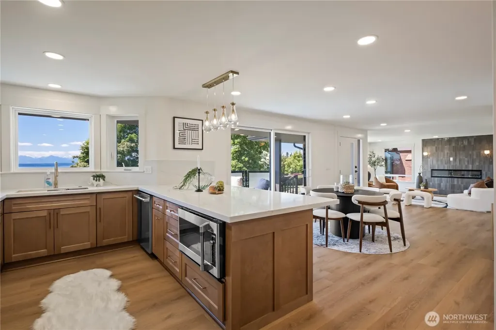 12744 8th Avenue NW Seattle WA 98177