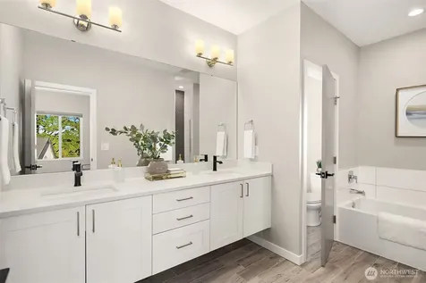 2768 SW Holden Street Seattle WA 98126